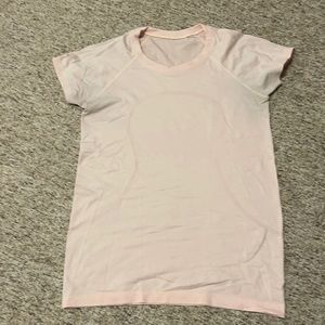 Lululemon swiftly tech short sleeve